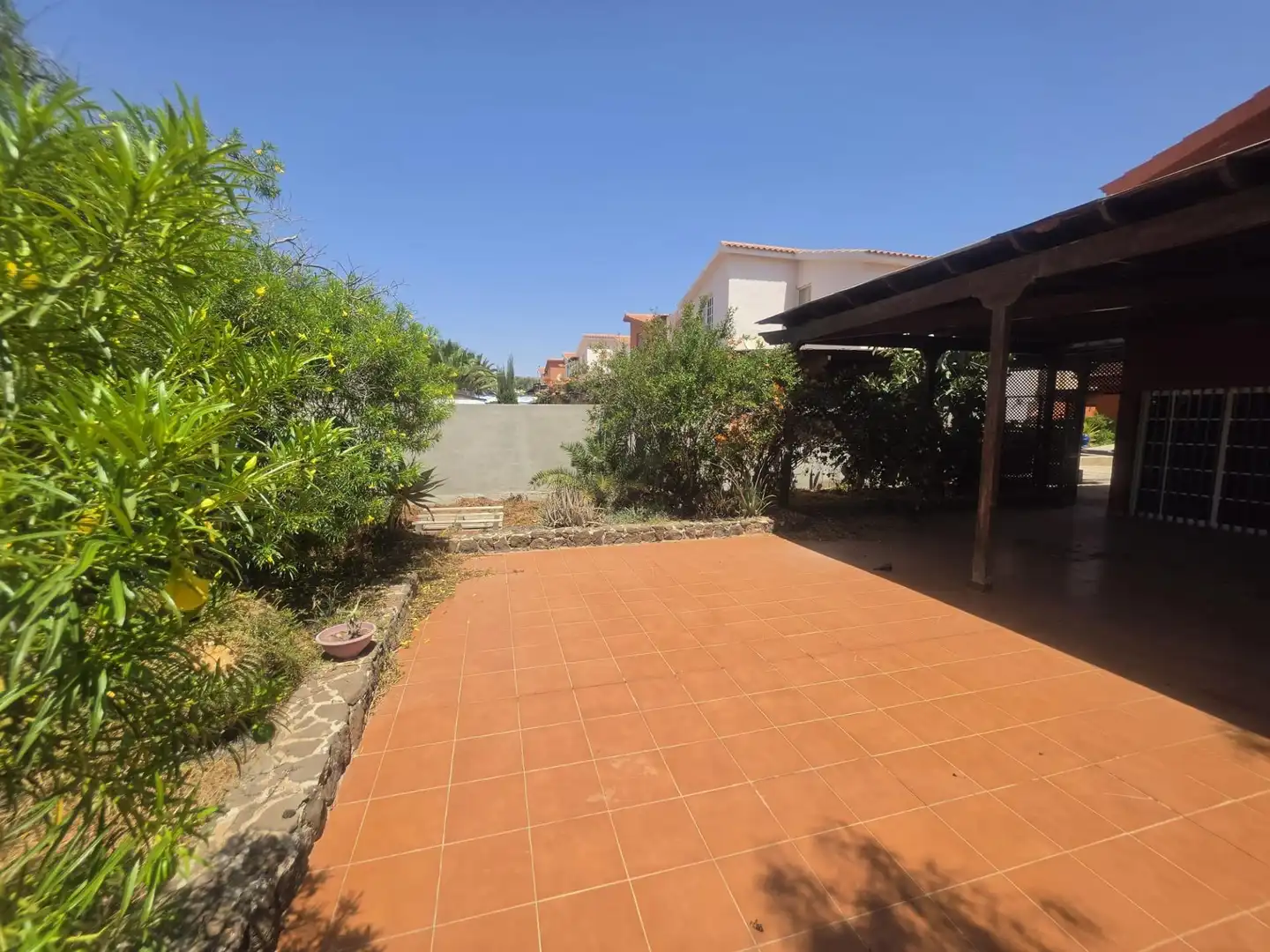 Terrassa de Casa o xalet en venda en La Oliva amb Jardí privat