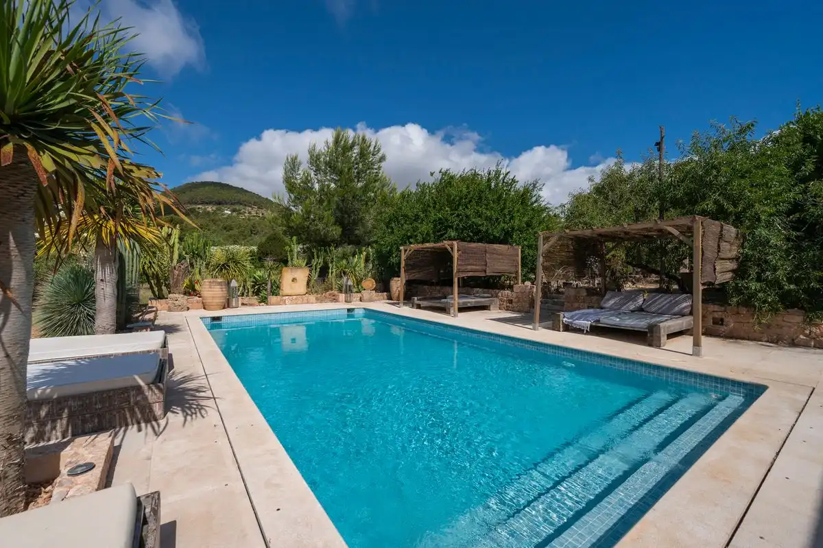 Piscina de Casa o chalet de alquiler en Sant Josep de sa Talaia con Aire acondicionado, Calefacción y Jardín privado
