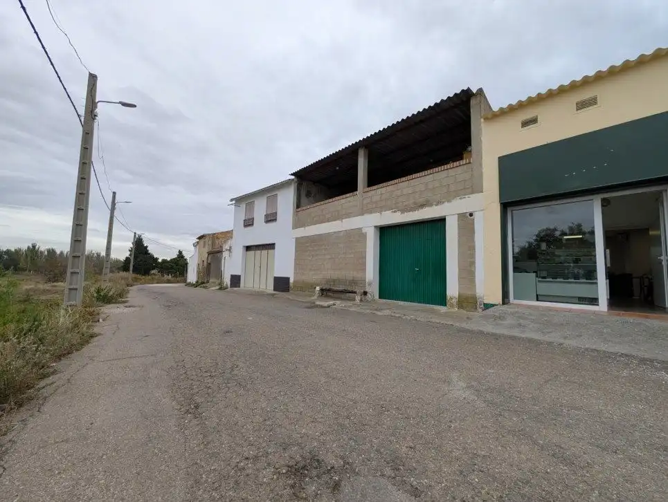 Exterior view of Detached homes for sale in El Burgo de Ebro  with Heating, Terrace and Storage room