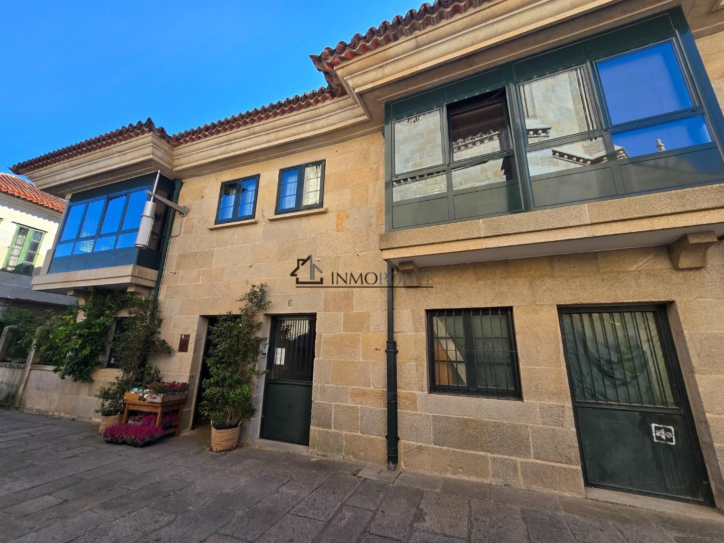 Exterior view of Duplex for sale in Pontevedra Capital 