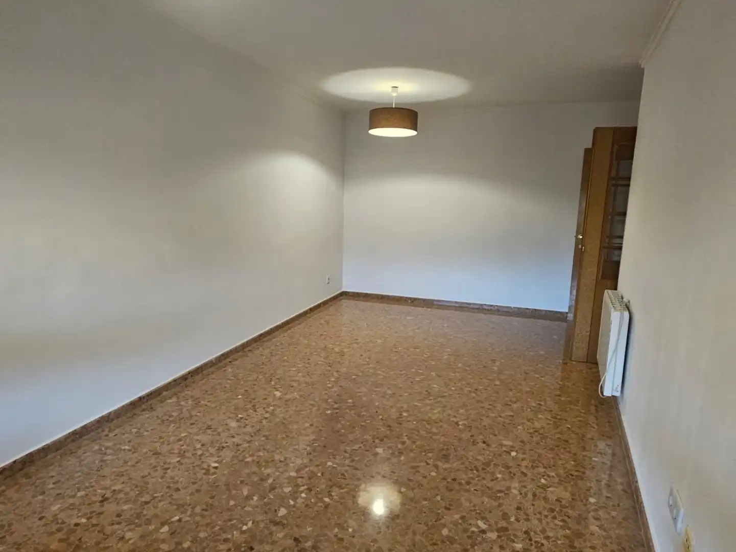 Dining room of Flat for rent in Valencia  with Air Conditioner and Heating