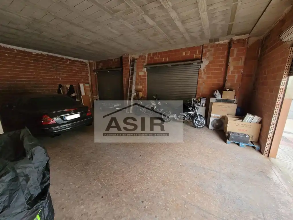 Local comercial en venda a Casc Urbà, imagen 4