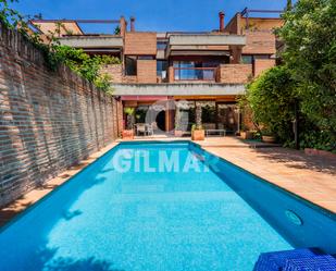 Garden of Single-family semi-detached for sale in  Madrid Capital  with Swimming Pool