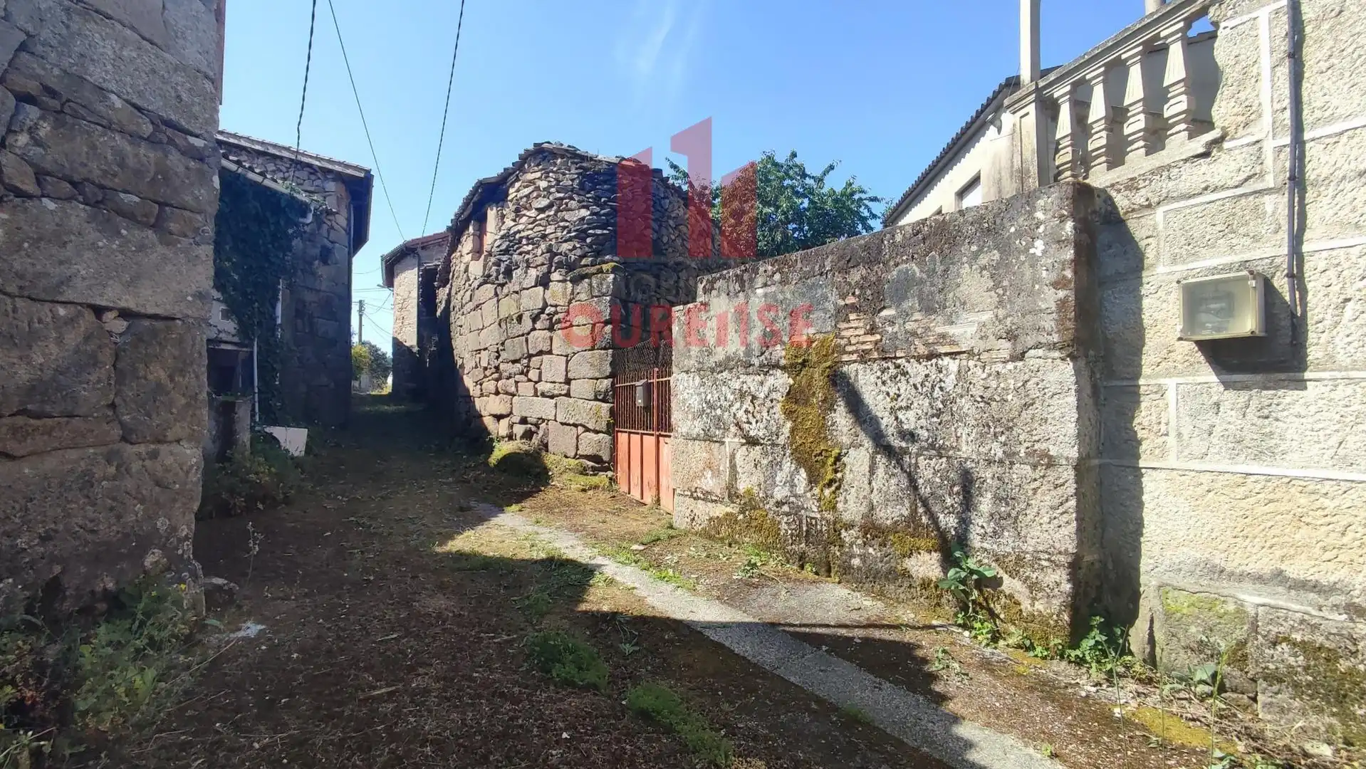 Vista exterior de Casa o xalet en venda en Paderne de Allariz amb Jardí privat i Balcó