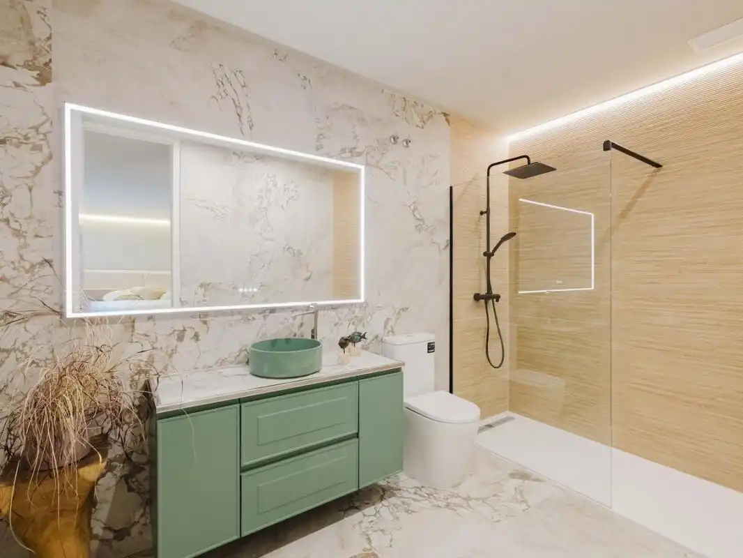 Bathroom of Houses for sale in Benalmádena  with Air Conditioner, Heating and Private garden