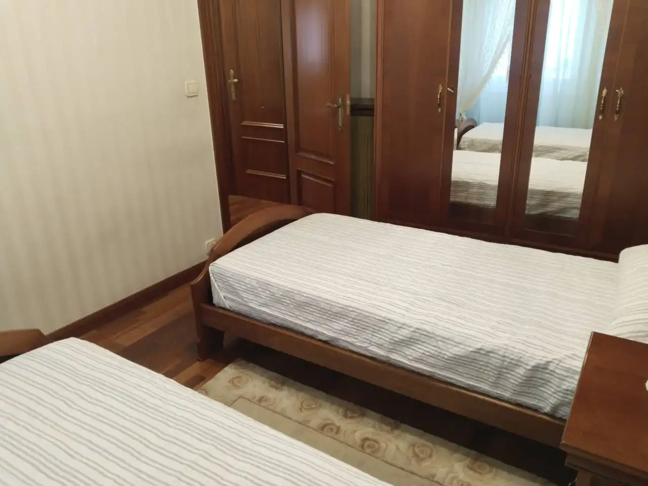 Habitación de Piso de alquiler en Burgos con Calefacción, Parquet y Amueblado