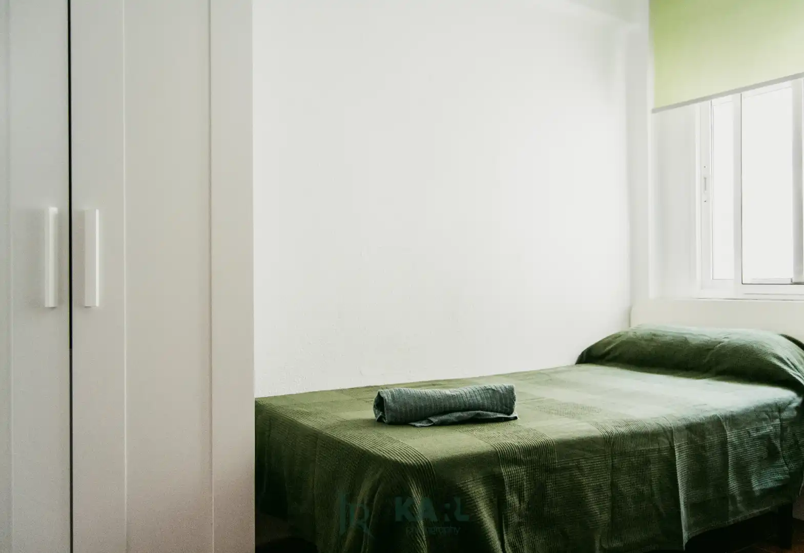 Habitación de Piso de alquiler en Málaga con Aire acondicionado, Calefacción y Amueblado
