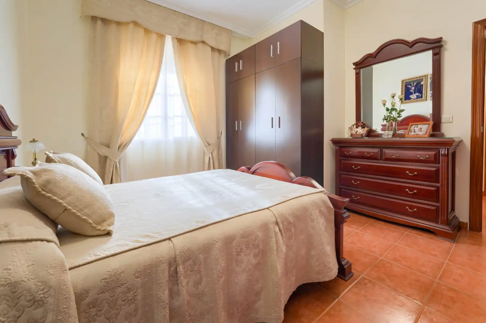 Habitación de Casa adosada en venta en Olivares