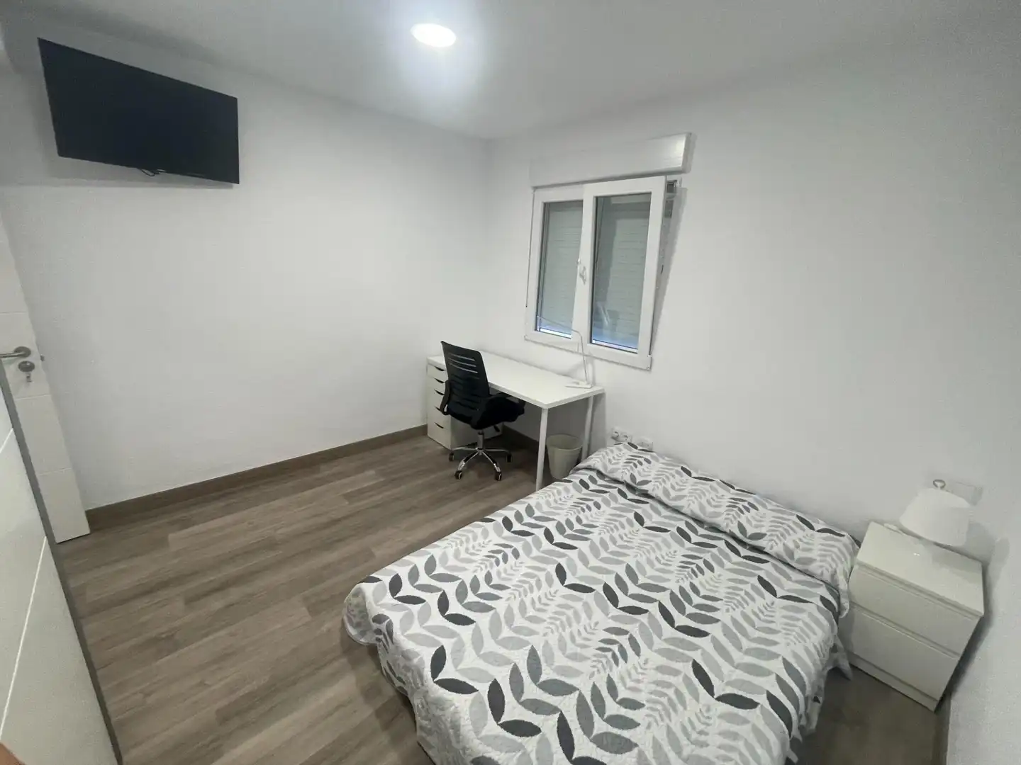 Bedroom of Flat for share in Cartagena  with Air Conditioner, Heating and Furnished