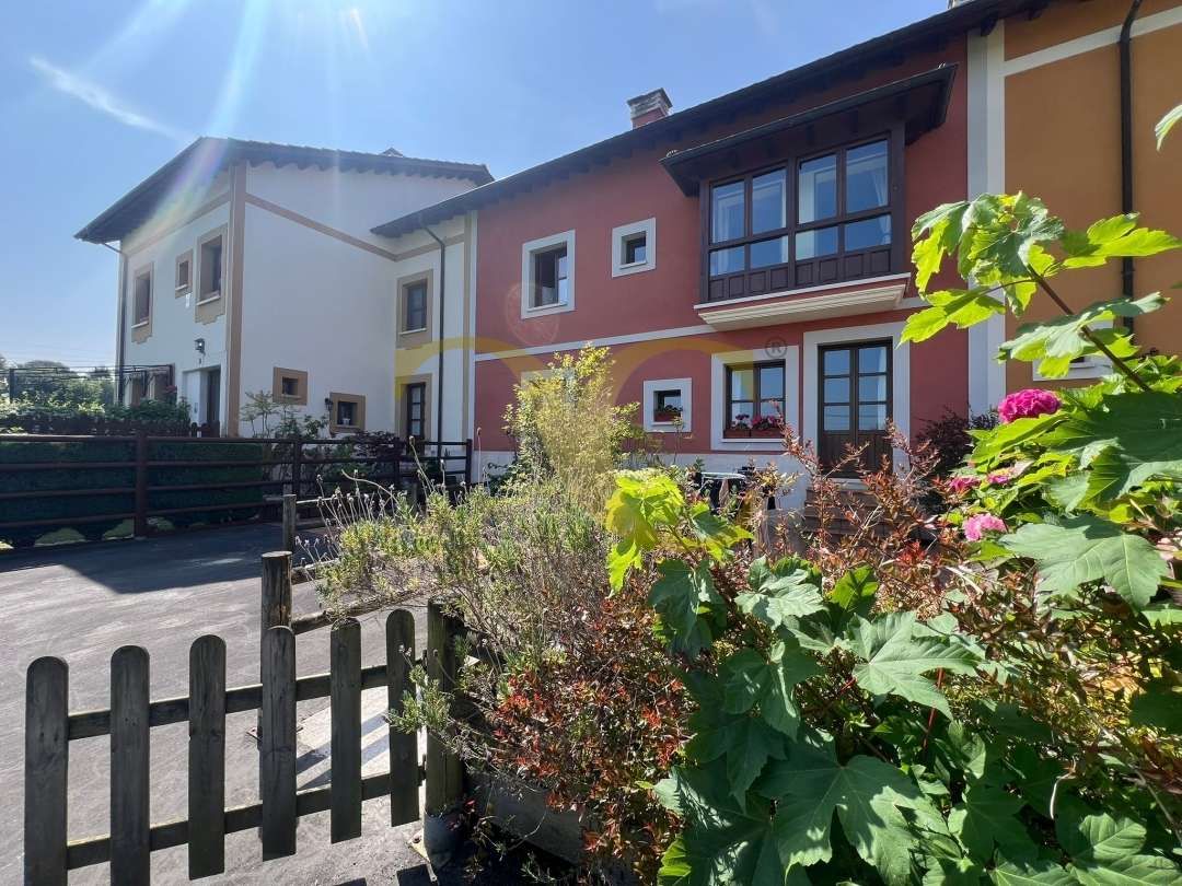 Exterior view of Duplex for sale in Llanes  with Heating and Storage room