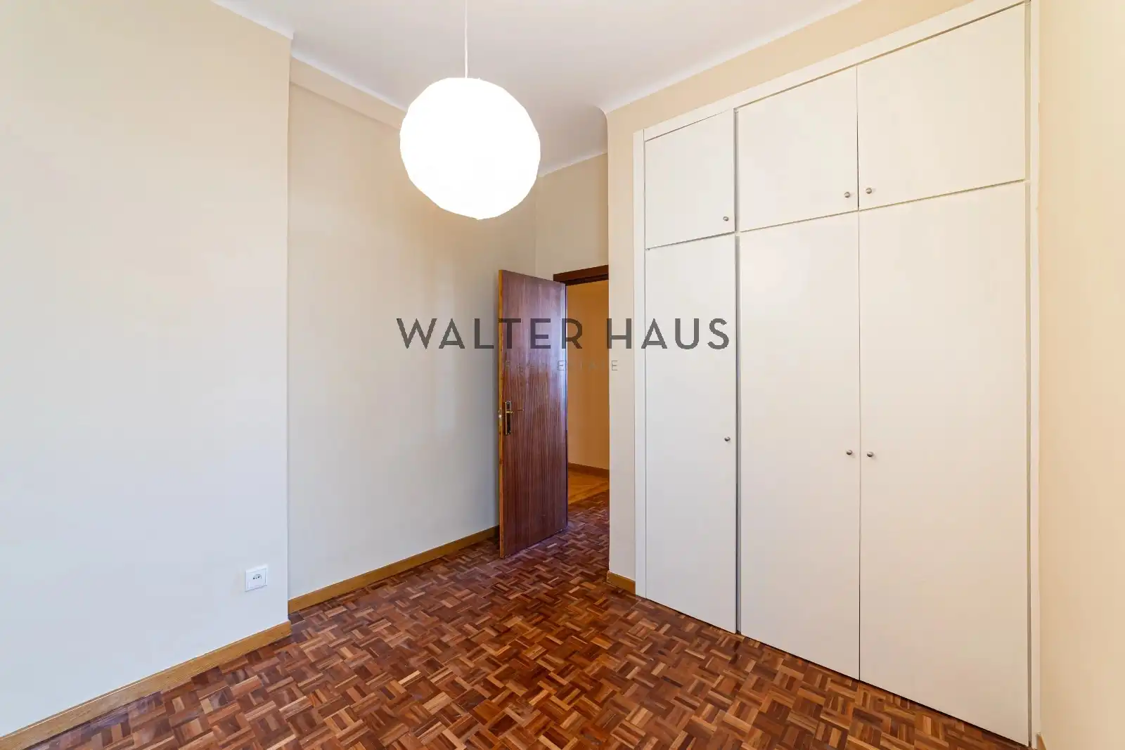 Wohnung zur Miete in Madrid mit Klimaanlage, Heizung und Ofen