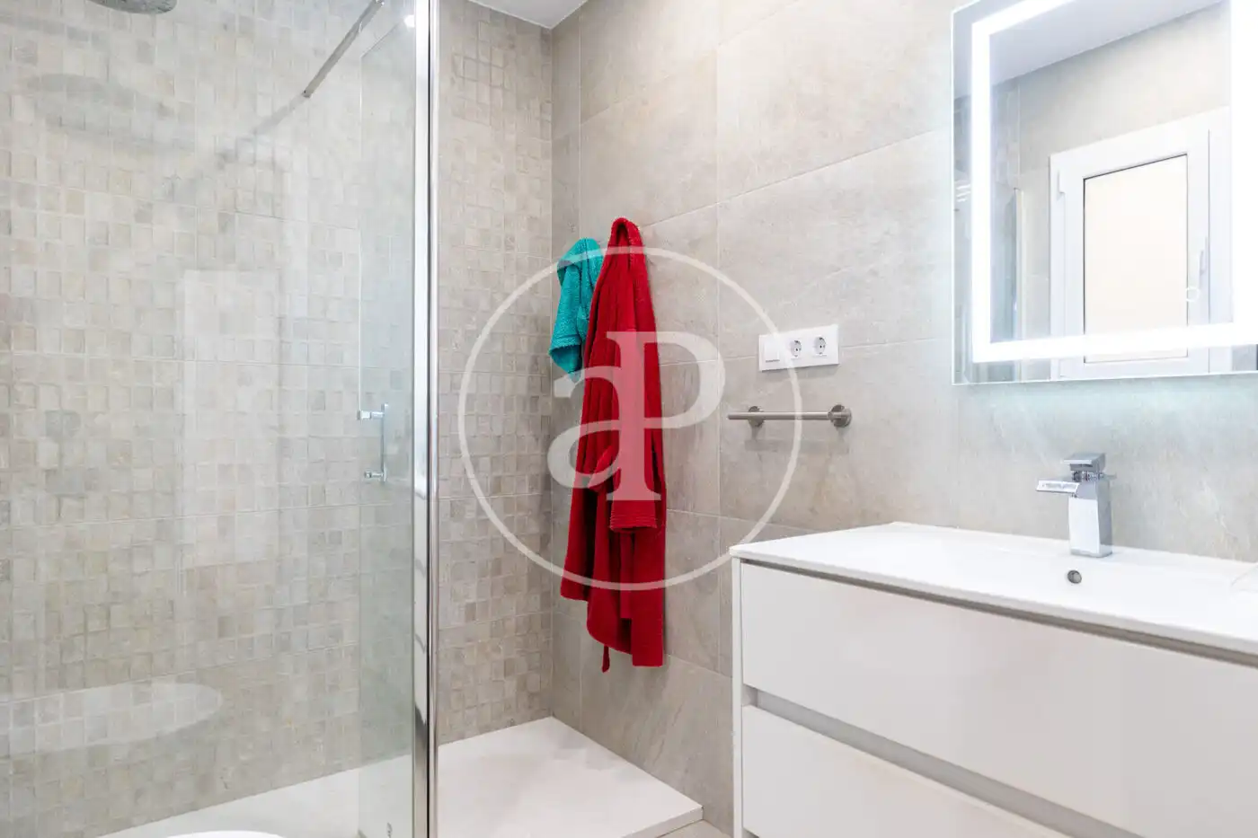 Baño de Piso en venta en Barcelona con Aire acondicionado y Calefacción