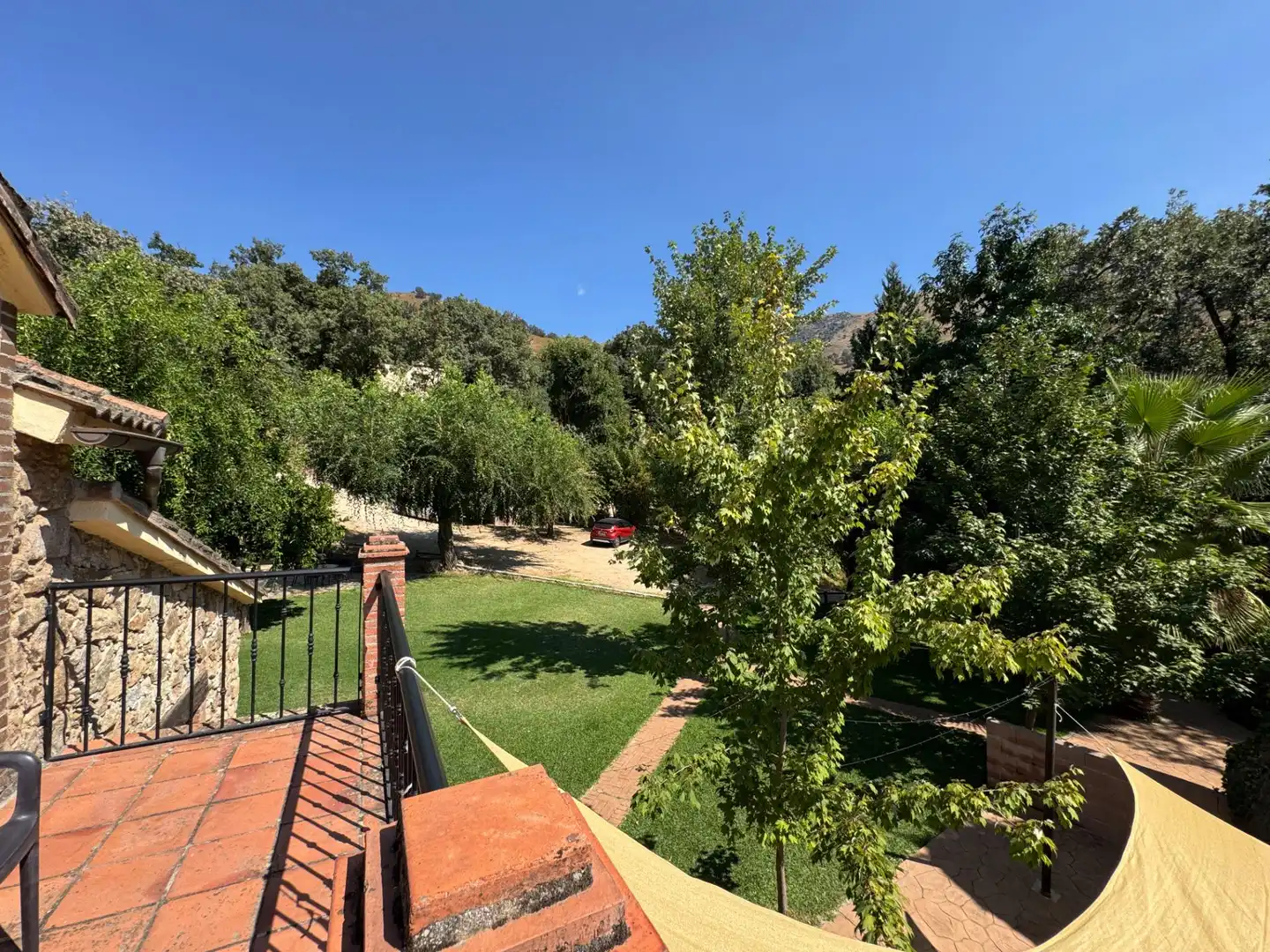 Jardí de Casa o xalet en venda en Candeleda amb Aire condicionat, Calefacció i Jardí privat