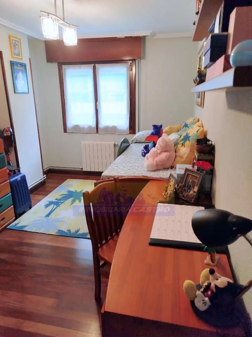 Bedroom of Flat for sale in Castro-Urdiales  with Heating and Balcony