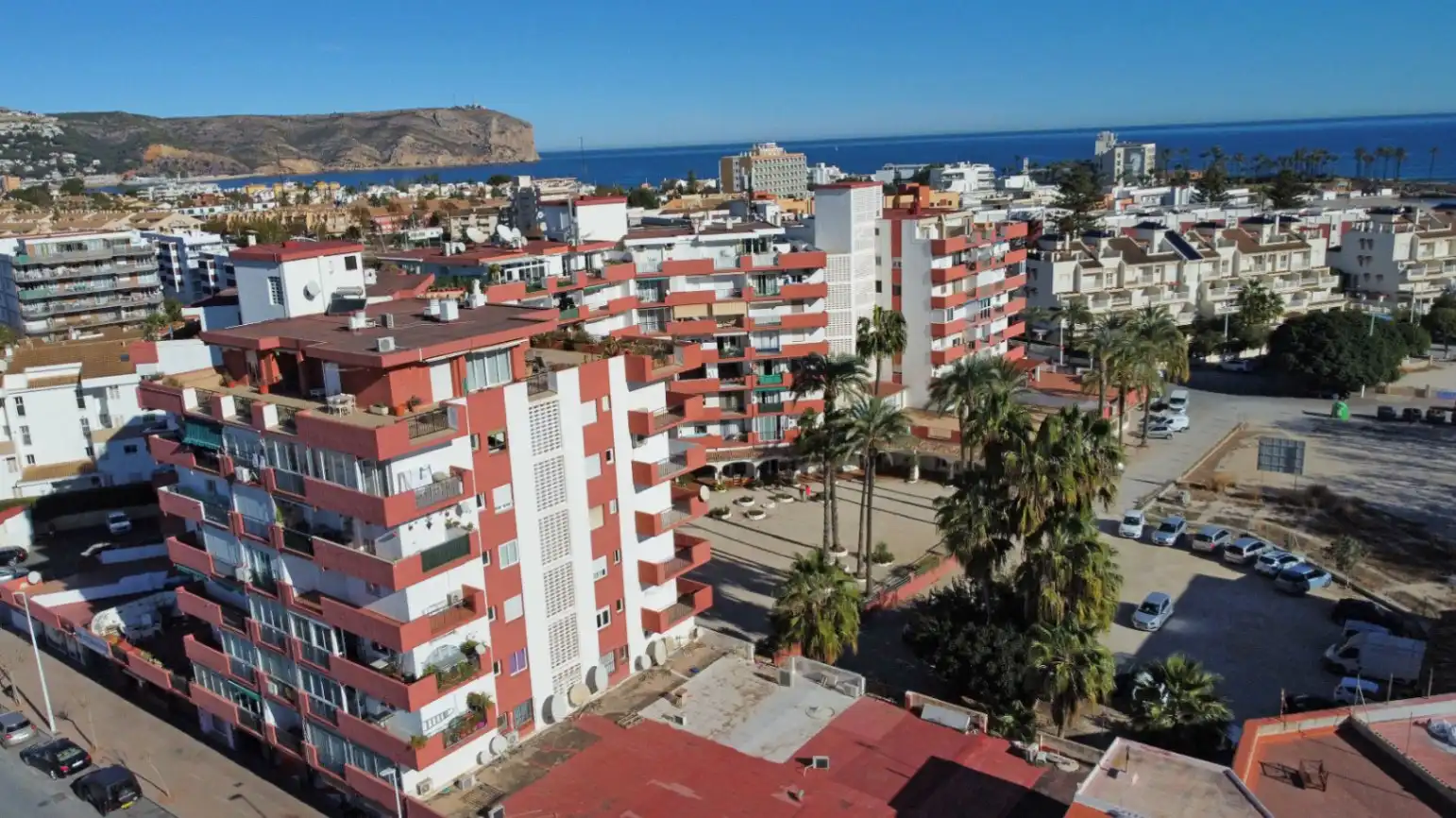 Apartament amb terrassa en venda a Montañar - El Arenal