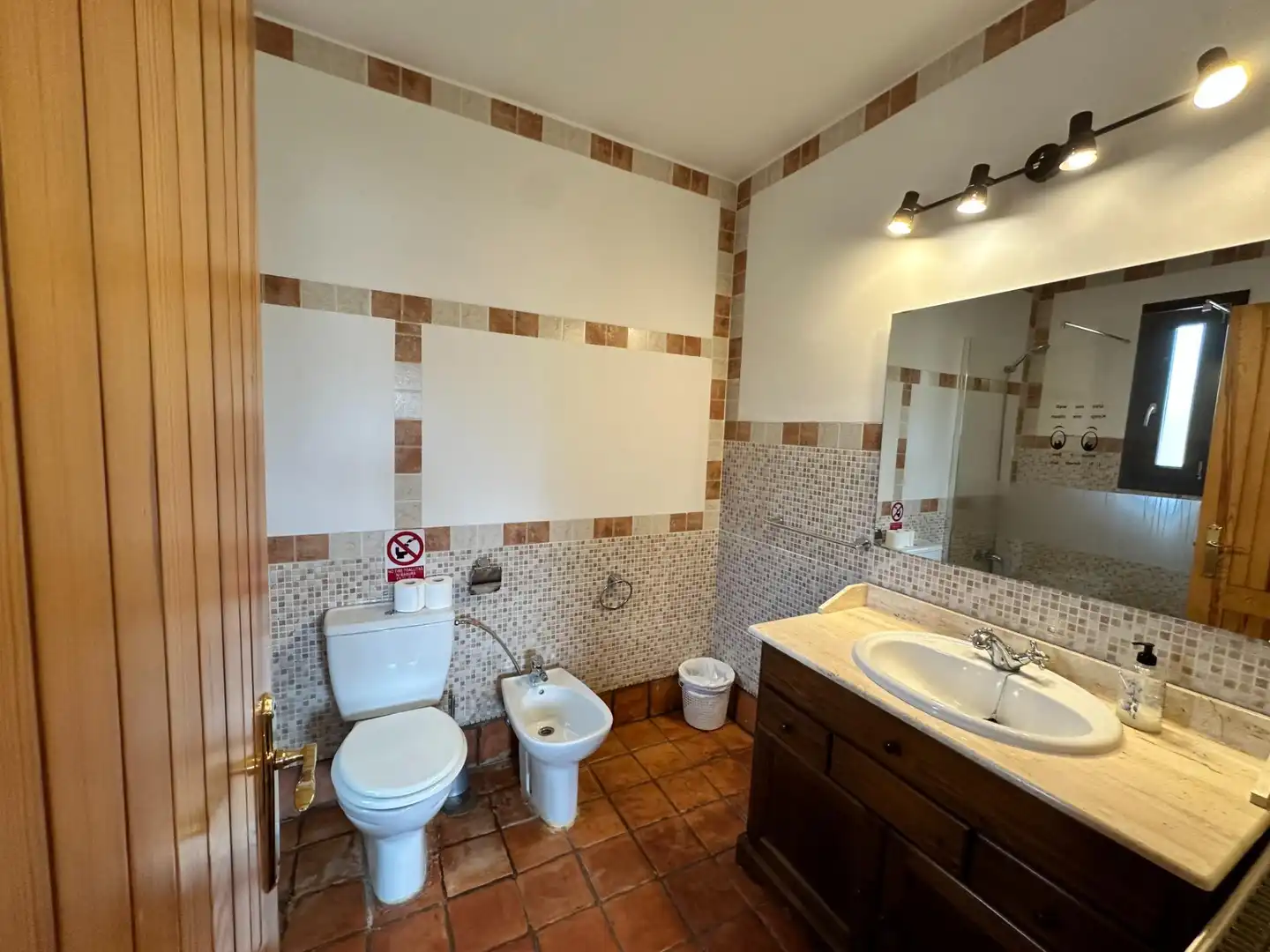 Baño de Casa o chalet en venta en Villalba de la Sierra con Aire acondicionado, Calefacción y Terraza