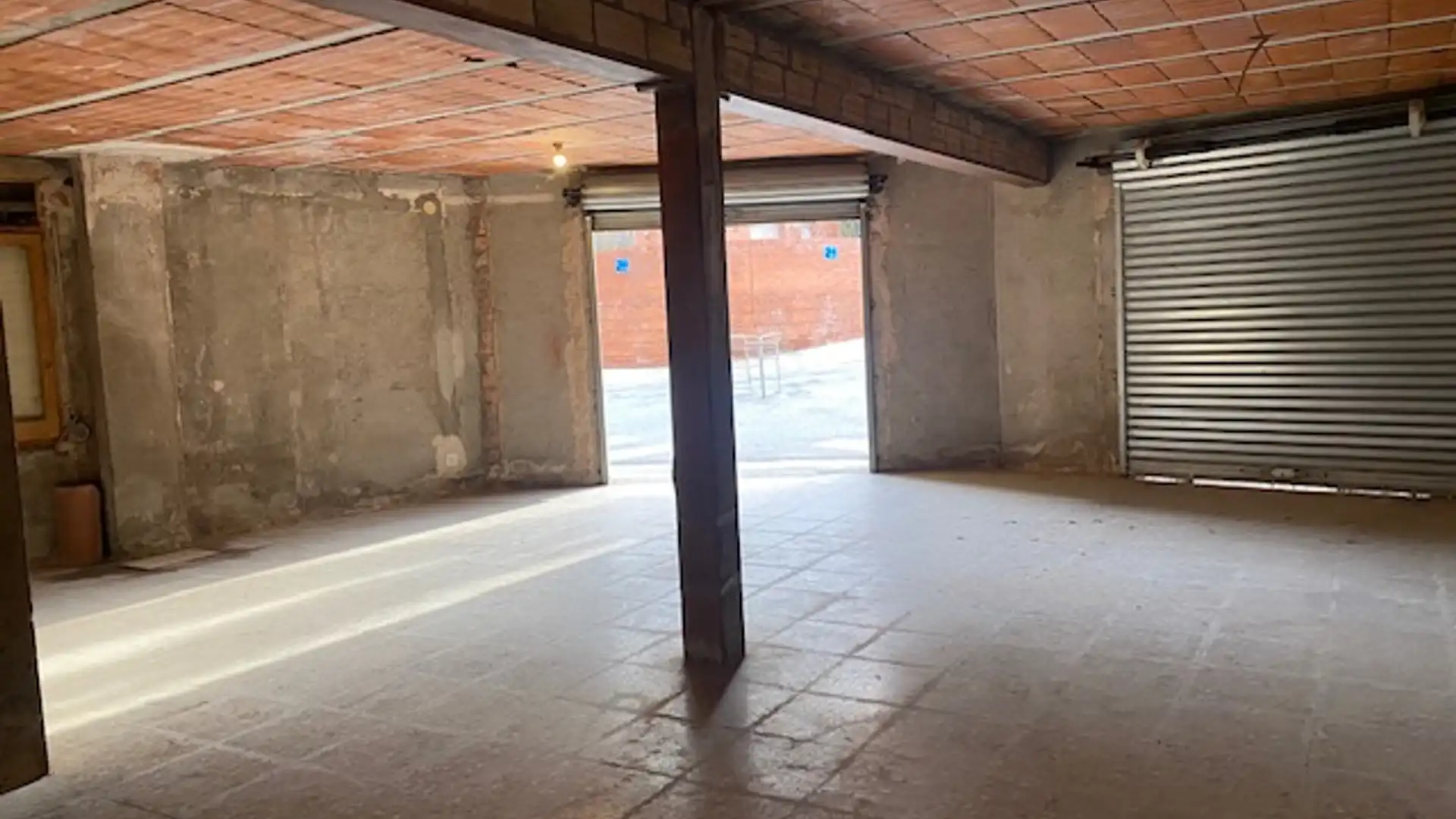 Local en venta en Esparreguera