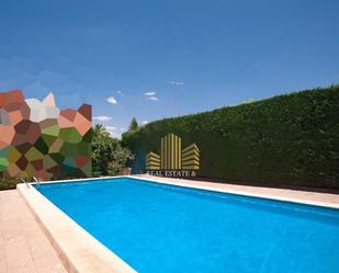 Swimming pool of House or chalet for sale in Alcalá de Guadaira