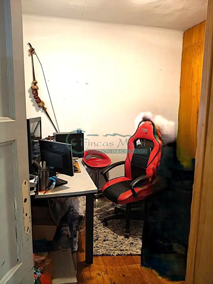 Piso en venta en Vigo  con Calefacción, Terraza y Balcón