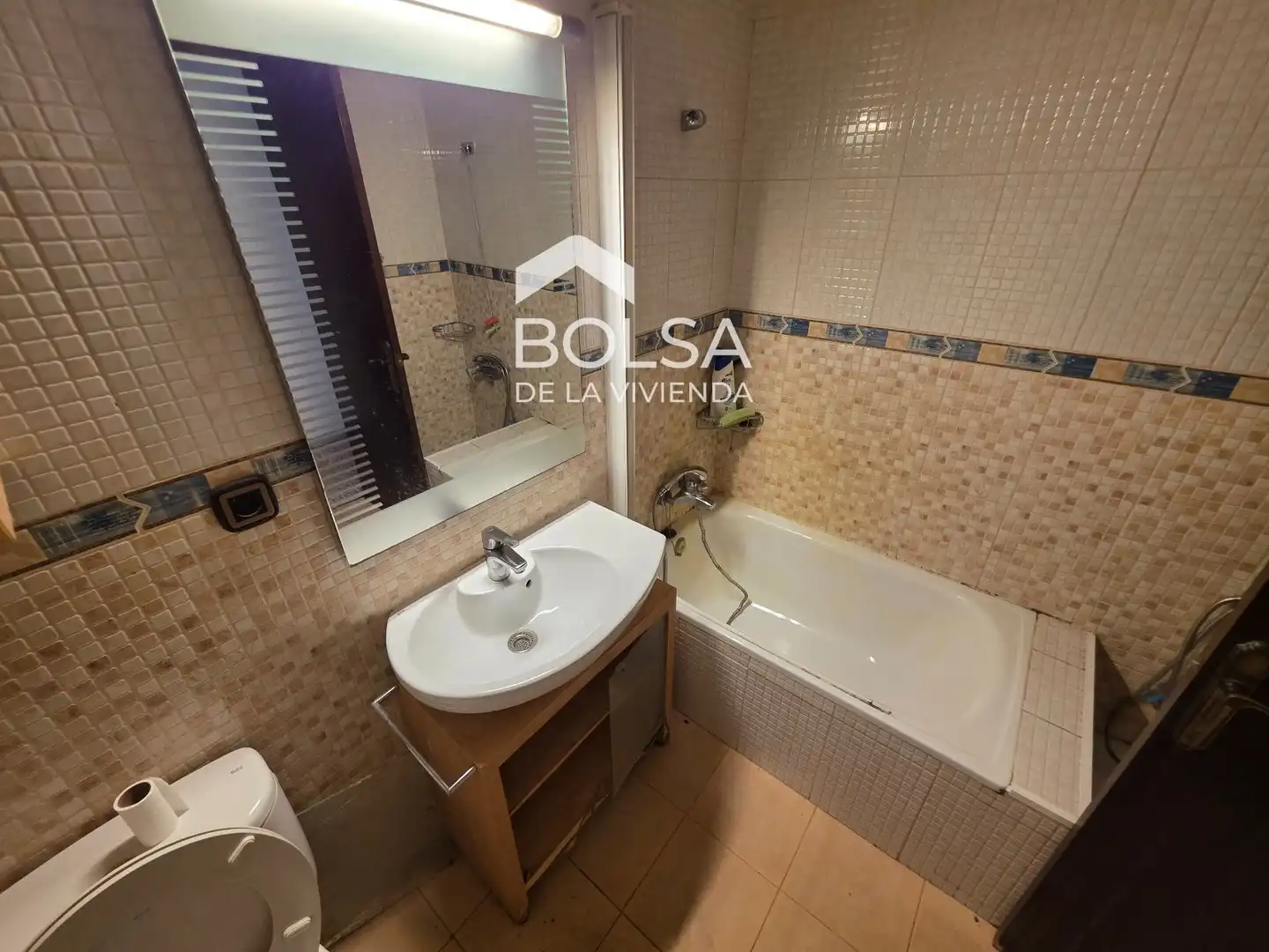 Bathroom of Flat for sale in Manresa  with Heating, Terrace and Storage room