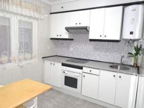 Kitchen of Flat to rent in Gijón 