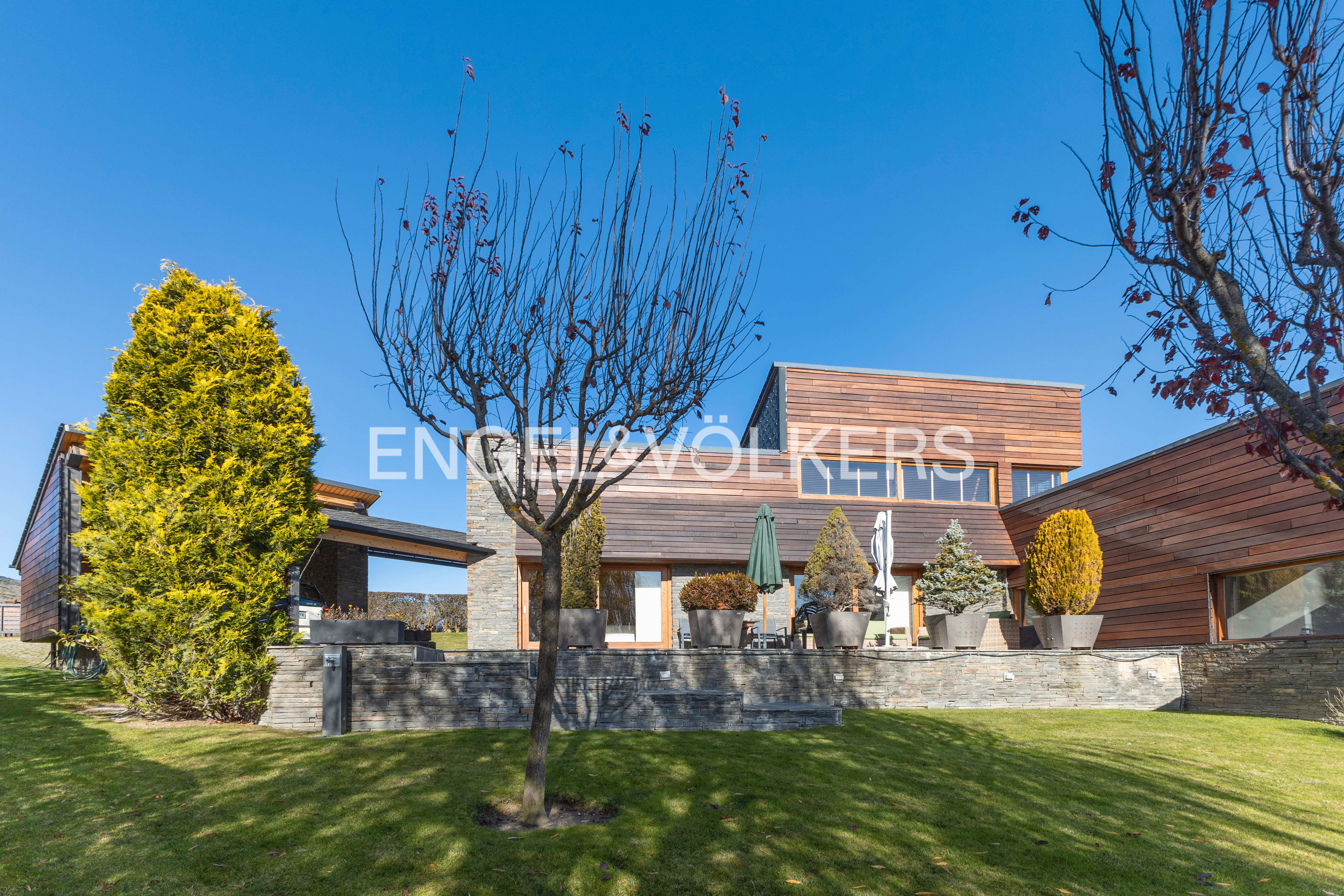 Außenansicht von Haus oder Chalet zum verkauf in Guils de Cerdanya mit Heizung, Privatgarten und Parkett