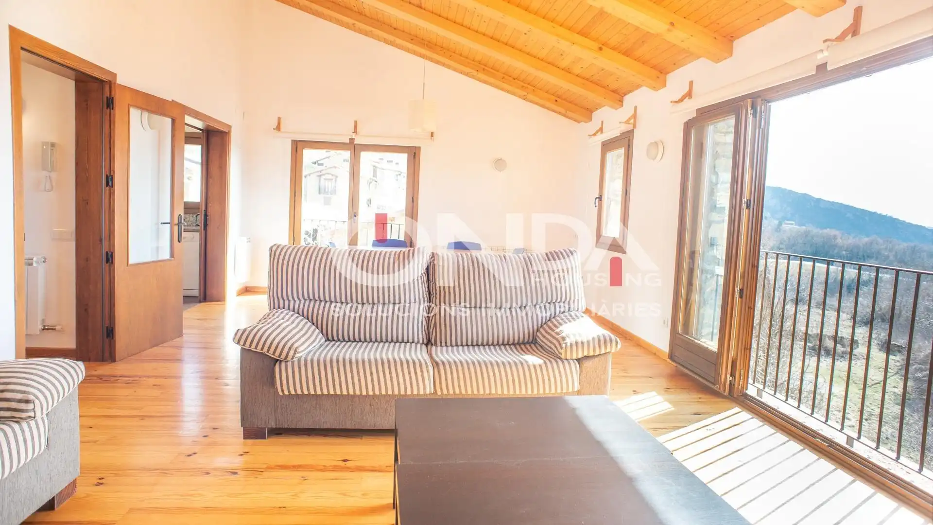 Living room of Houses for sale in El Pont de Suert  with Heating, Private garden and Furnished