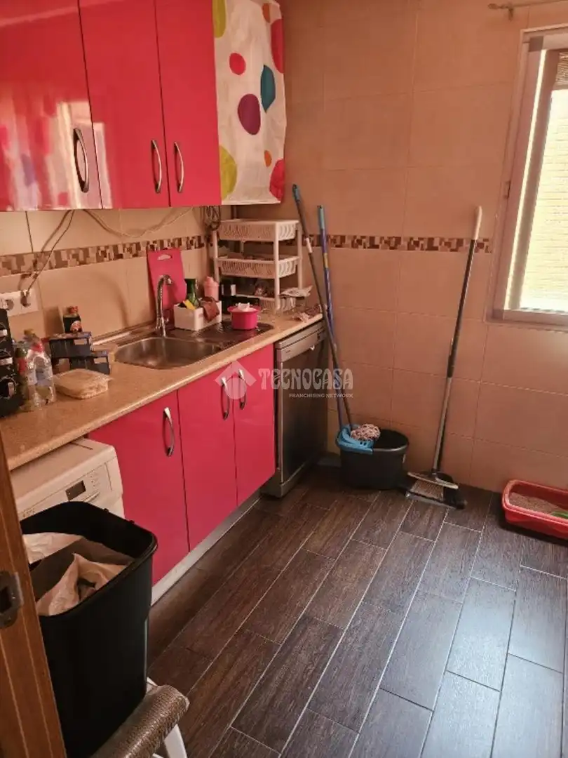 Cuina de Pis en venda en Valdemoro amb Aire condicionat i Terrassa
