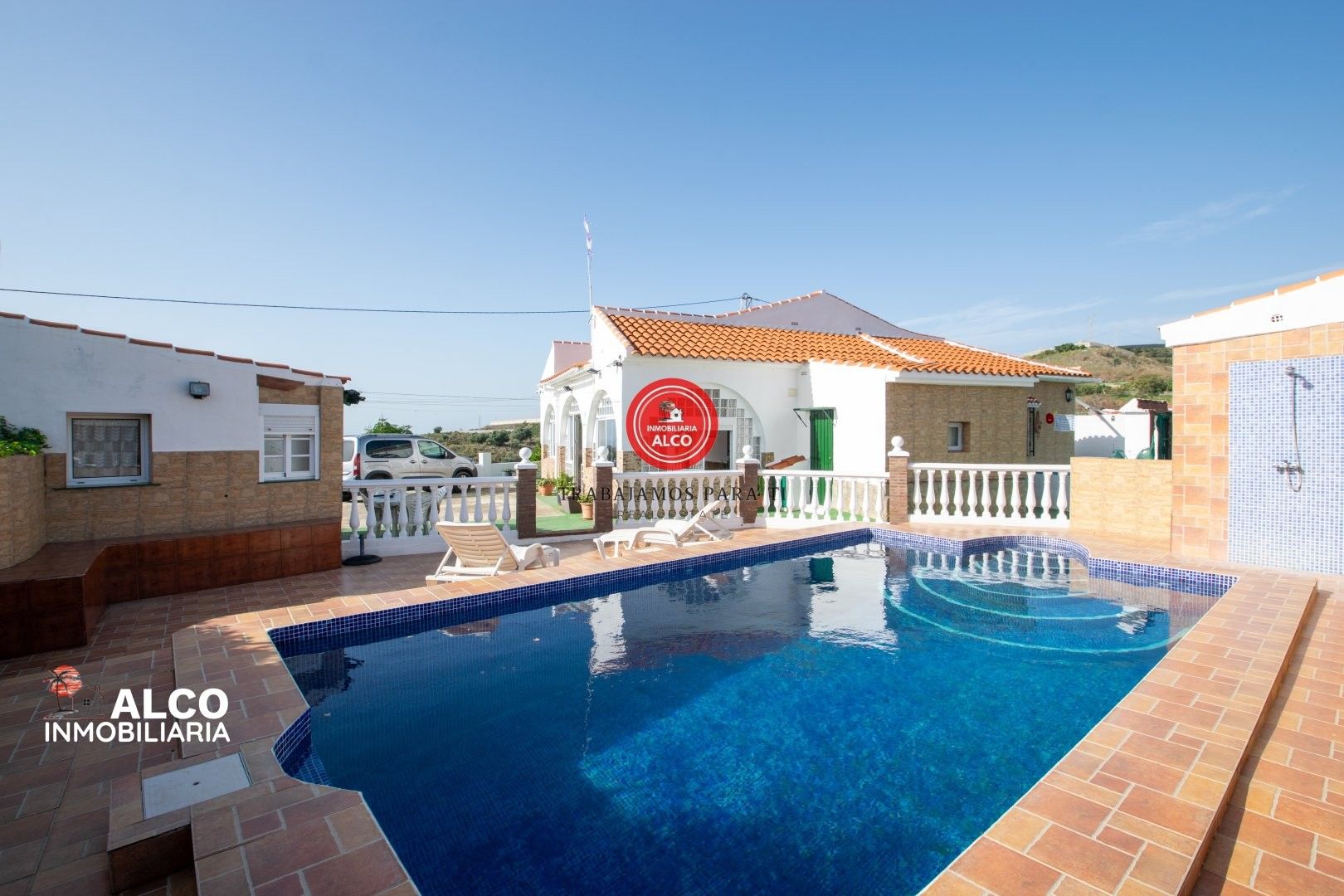 Vista exterior de Casa o chalet en venta en Vélez-Málaga con Aire acondicionado, Terraza y Piscina