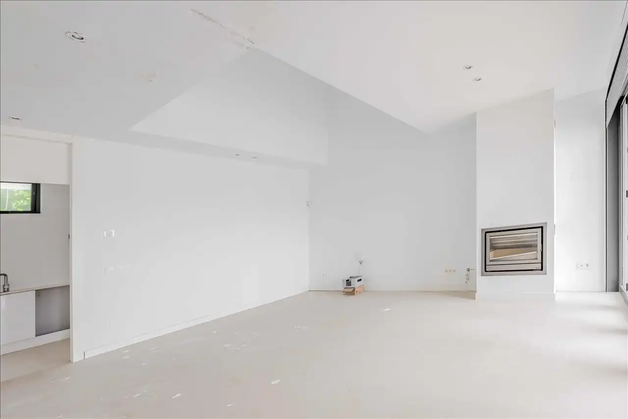 Casa adosada en venta en Sotogrande con Terraza, Trastero y Piscina