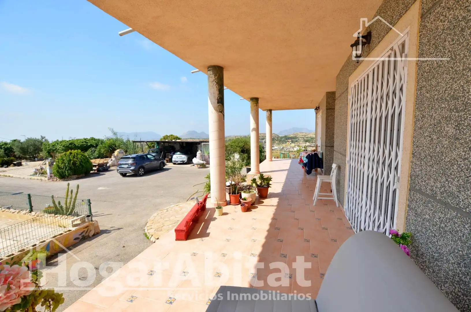 Vista exterior de Casa o xalet en venda en Alicante / Alacant amb Calefacció, Jardí privat i Terrassa