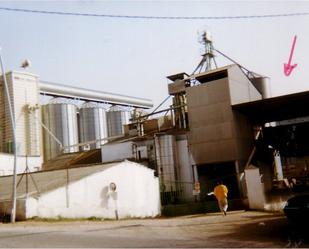 Exterior view of Industrial buildings for sale in Tielmes