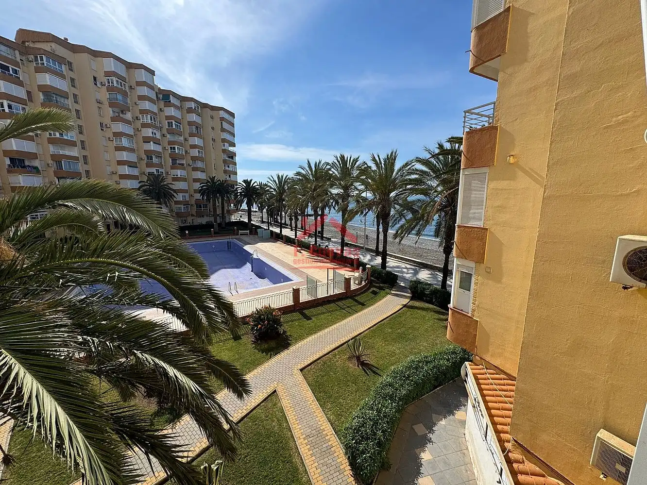 Piscina de Apartamento en venta en Algarrobo con Aire acondicionado, Calefacción y Jardín privado