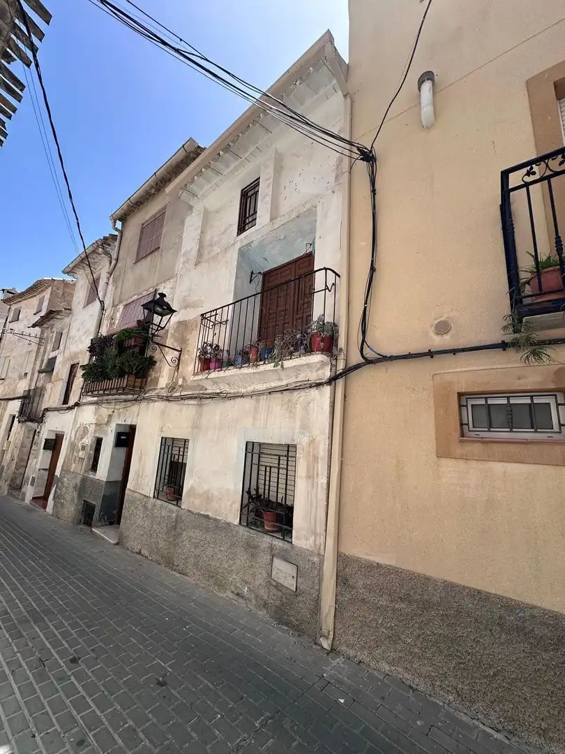 Vista exterior de Casa o xalet en venda en Moratalla amb Balcó