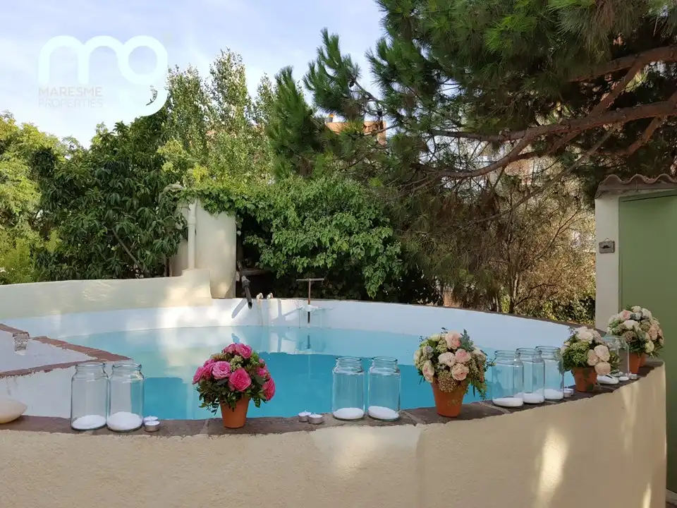 Schwimmbecken von Country house zum Verkauf in Vilassar de Mar mit Heizung, Privatgarten und Schwimmbad