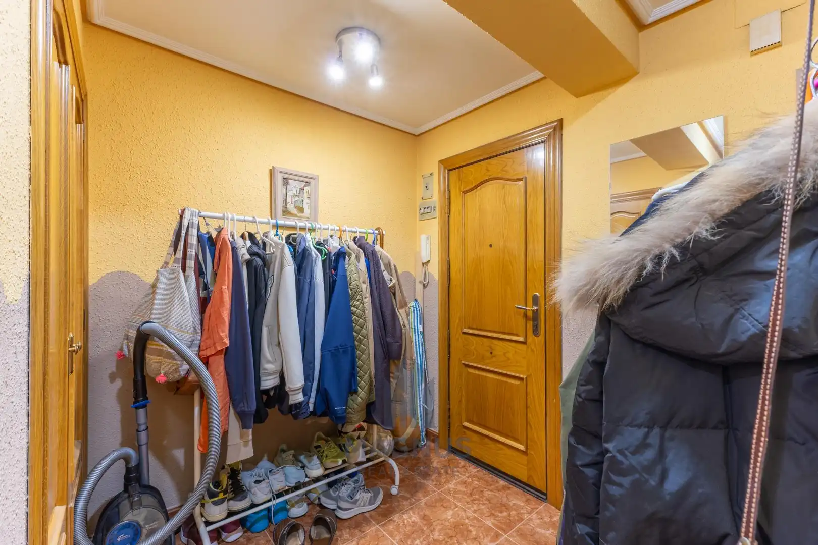 Wohnung zum Verkauf in Valencia mit Klimaanlage und Balkon