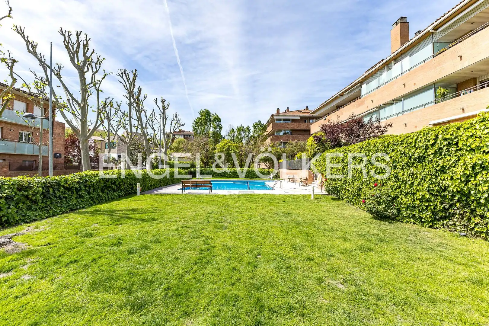 Piscina de Piso en venta en Sant Cugat del Vallès con Aire acondicionado, Calefacción y Parquet