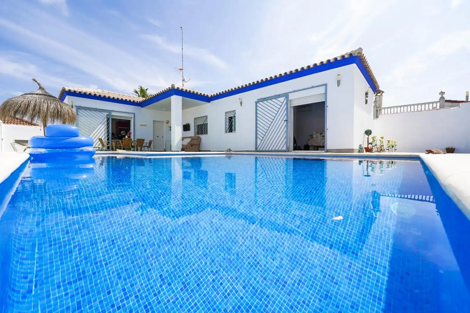 Villa avec piscine à vendre à Núcleo urbano