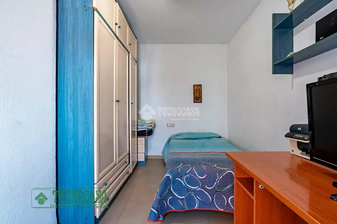 Habitación de Casa adosada en venta en Roquetas de Mar