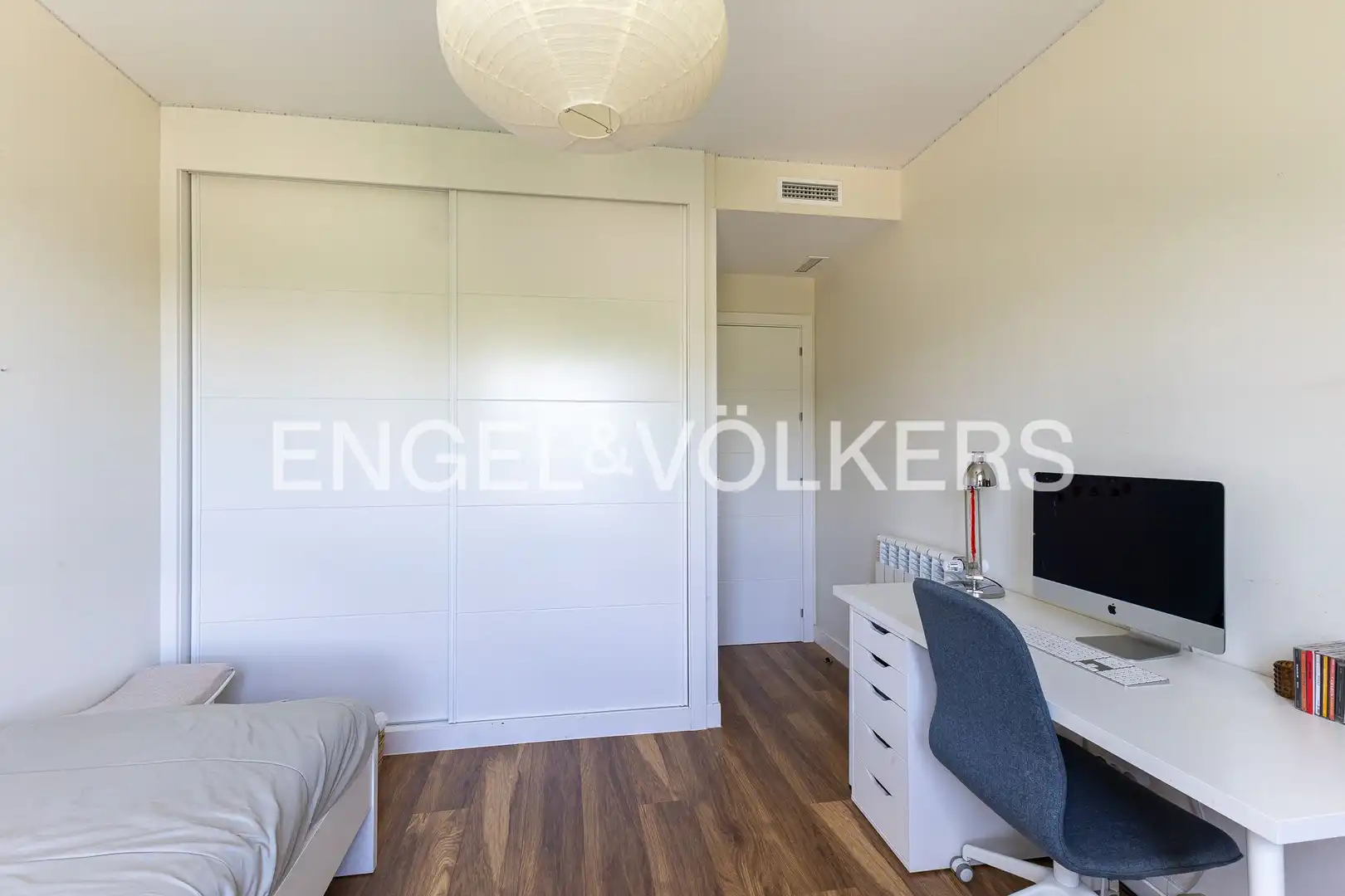 Schlafzimmer von Wohnung zur Miete in San Sebastián de los Reyes mit Klimaanlage, Heizung und Privatgarten