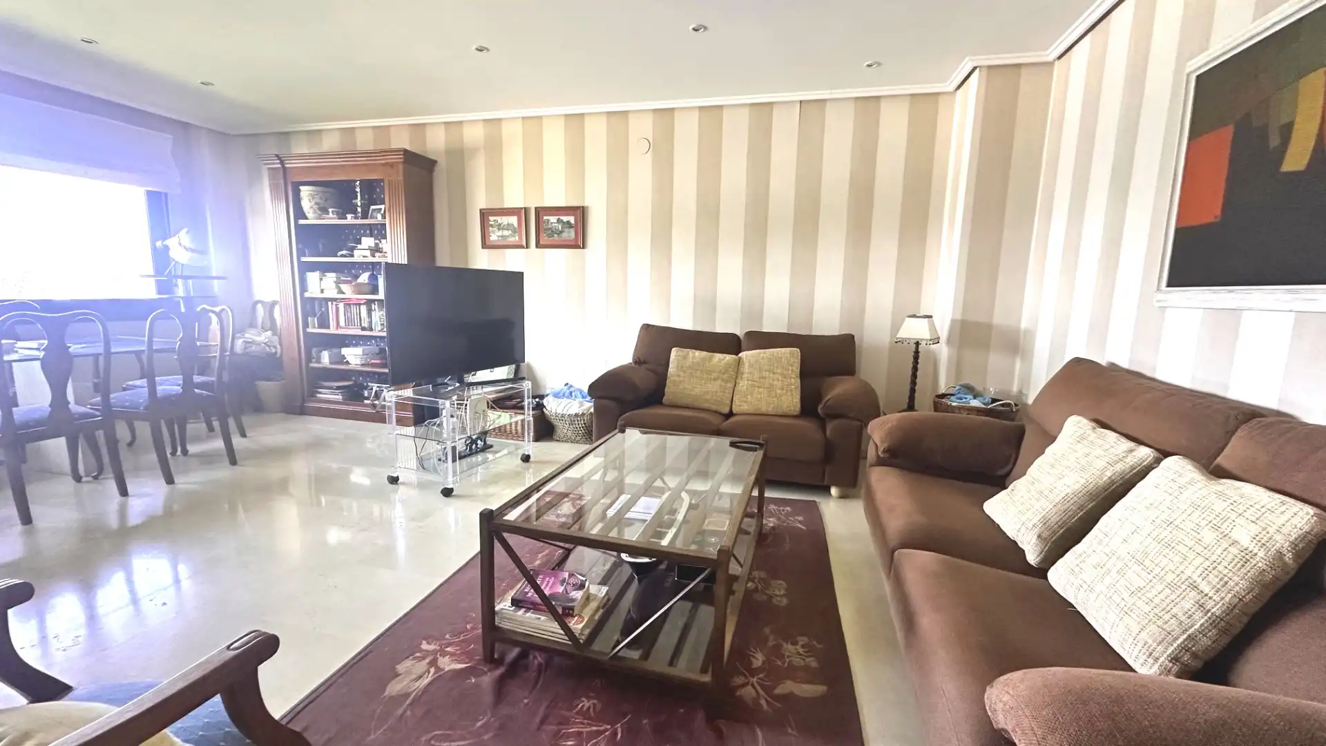 Sala de estar de Piso en venta en Castro-Urdiales con Calefacción, Trastero y Amueblado