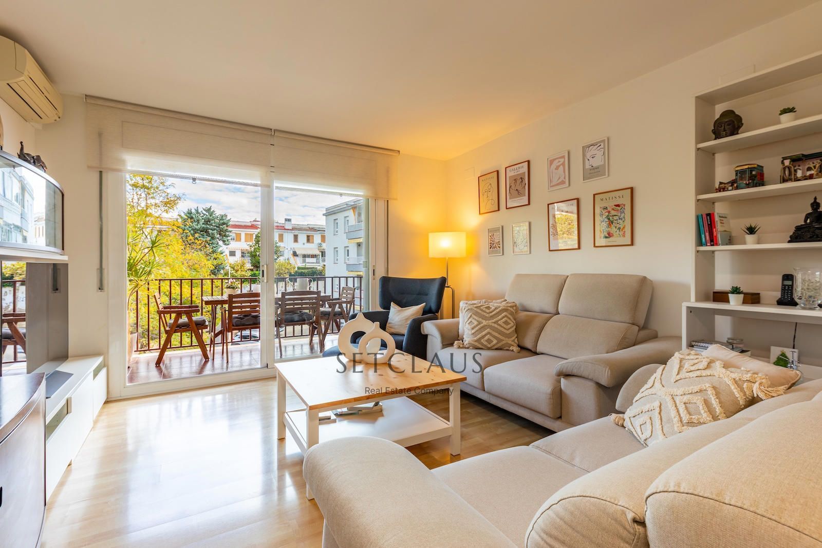 Sala d'estar de Àtic en venda en El Masnou amb Aire condicionat, Calefacció i Terrassa