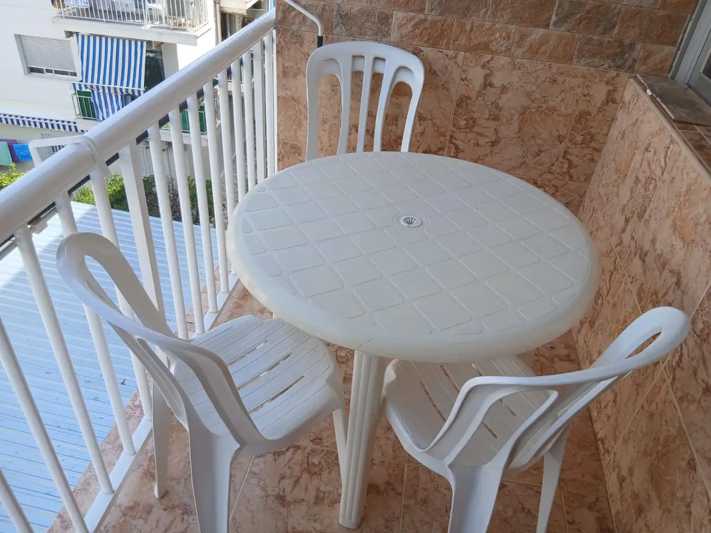 Terraza de Estudio de alquiler en Gandia con Aire acondicionado, Amueblado y Alarma