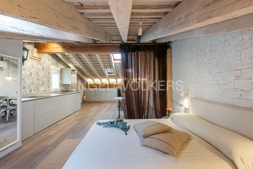 Bedroom of Flat for rent in Valencia  with Air Conditioner, Heating and Parquet flooring