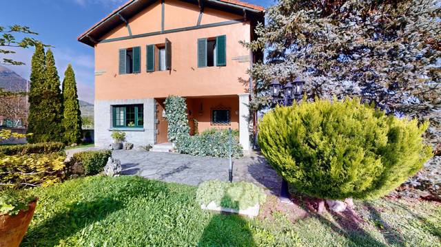 Casa-chalet en Venta en Calle Cam. Casetas en Valle de Mena