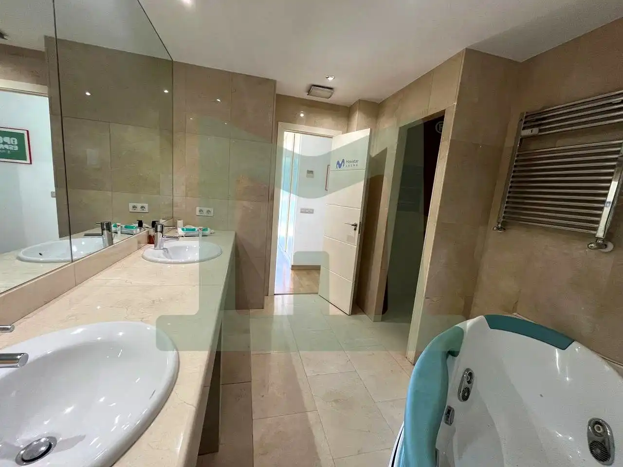 Bathroom of Office for rent in Madrid  with Furnished
