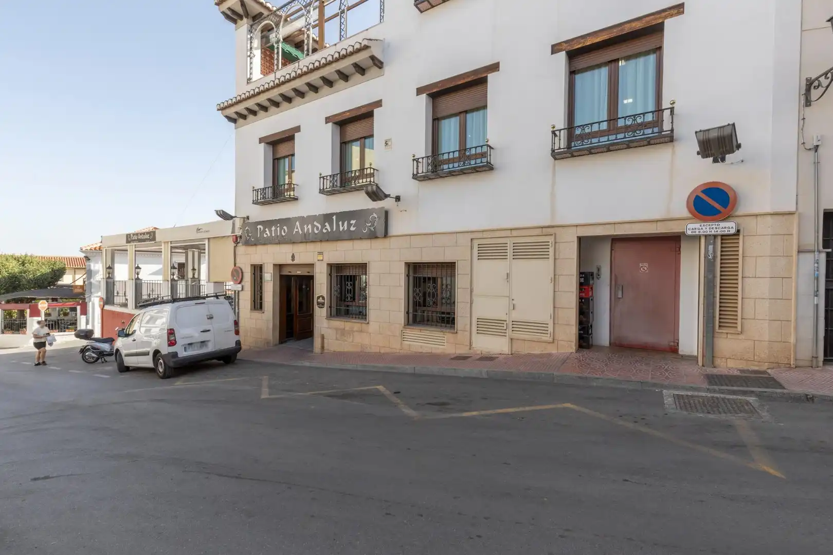 Außenansicht von Gebäude zum Verkauf in La Zubia Ciudad