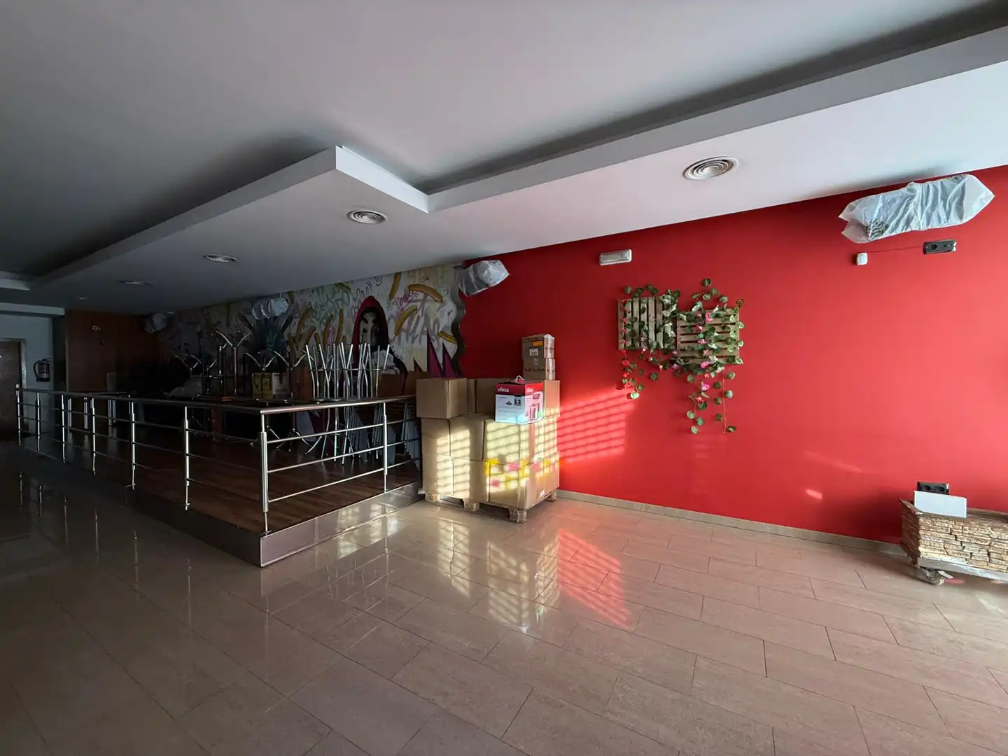 Commercial properties for sale in Socuéllamos  with Air Conditioner, Heating and Furnished