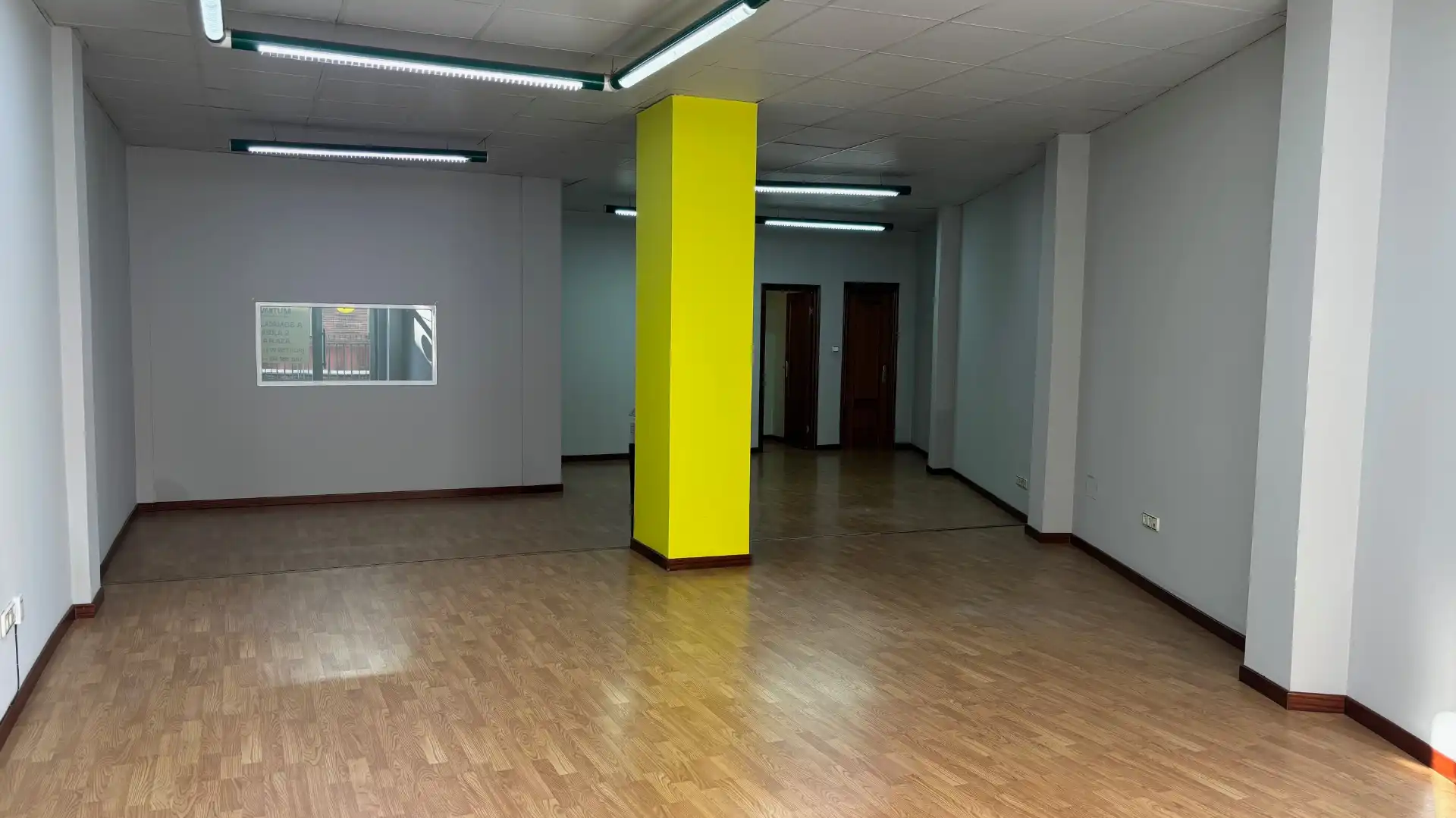 Local de lloguer en Valladolid amb Parquet