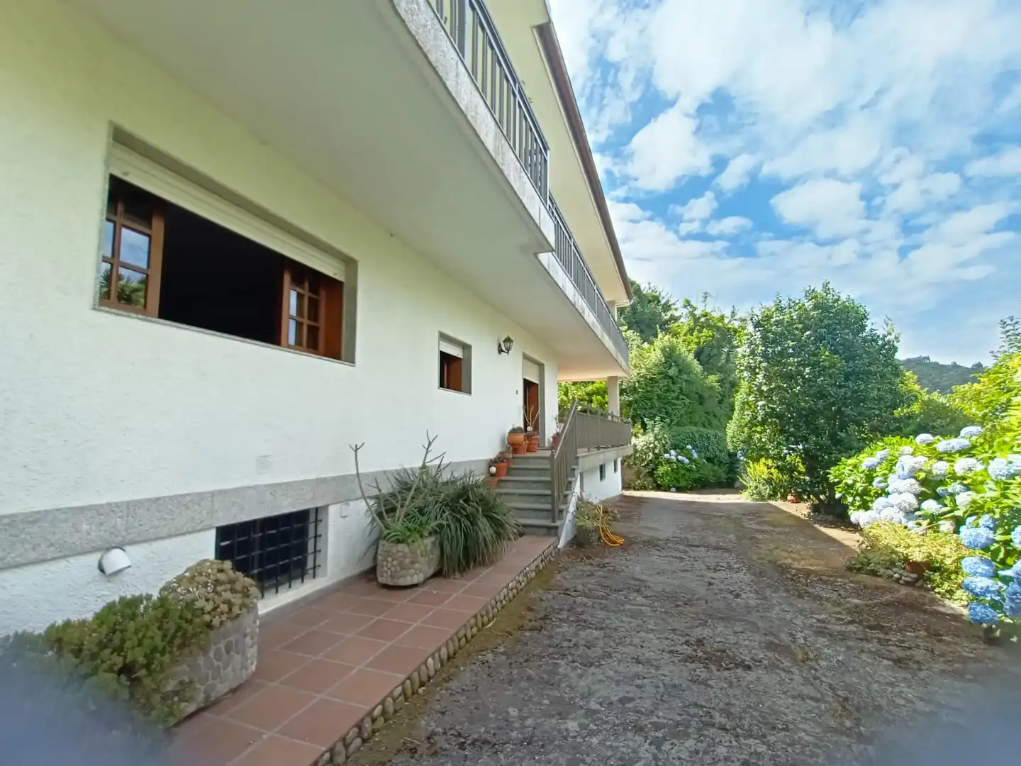 Vista exterior de Casa o chalet de alquiler en A Guarda   con Calefacción, Jardín privado y Parquet
